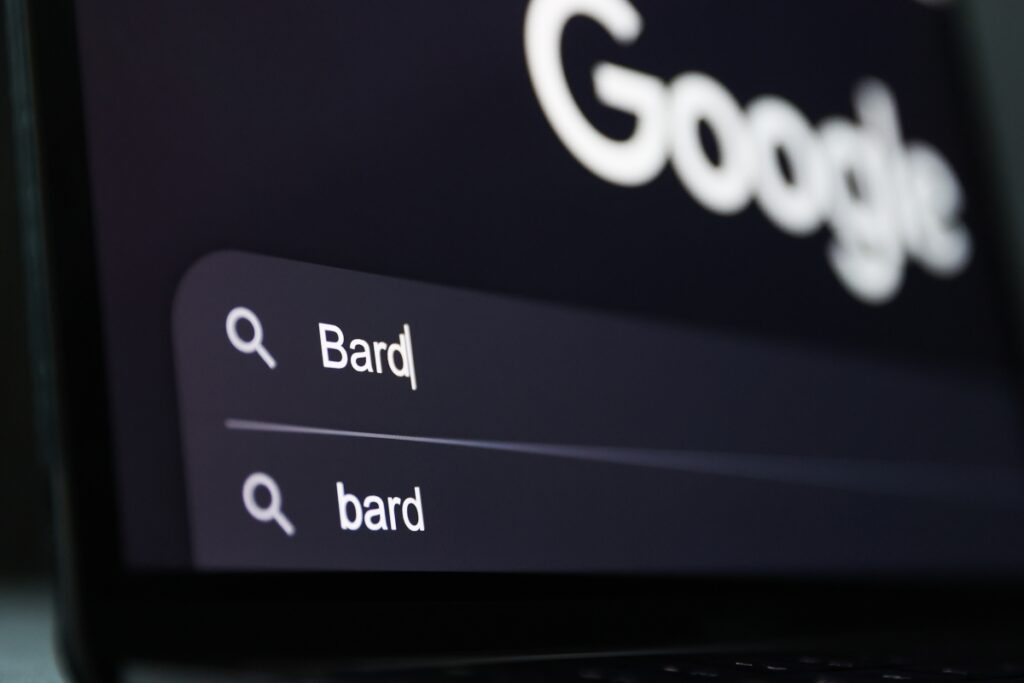 Google affirme que Bard s’améliore en mathématiques et en programmation